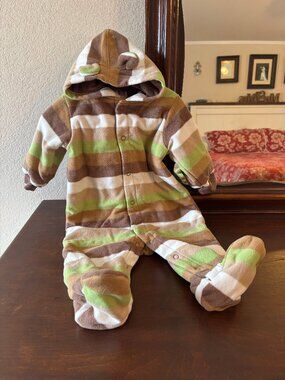 NWOT Carter's Snap-Up Hooded & Lined Fleece Snuggie Suit—9 mo
